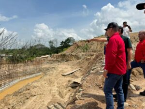 Autoridades del Gobierno Bolivariano inspeccionan obras en Mérida