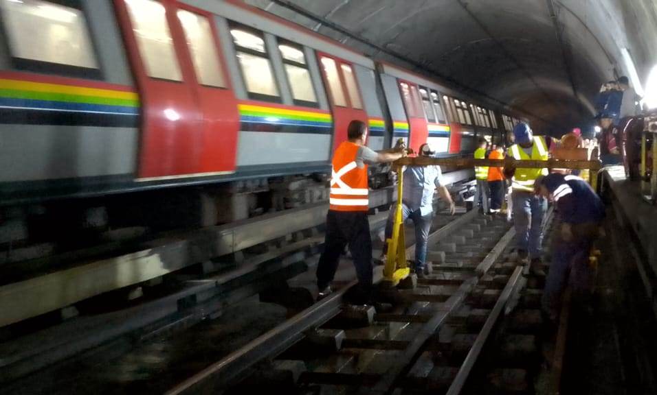 Sustituyen 62.30 metros de rieles en Metro Los Teques